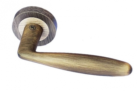 Дверная ручка Оливия матовая бронза